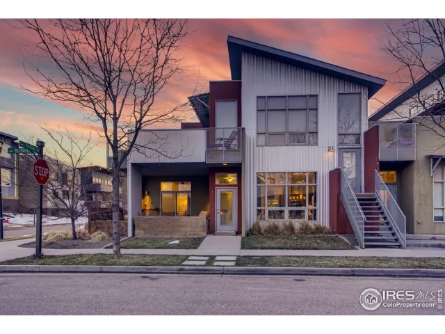 MLS: 936176 Condo For Sale