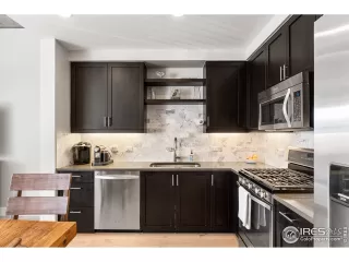 Photo #6: 936250 Listing 