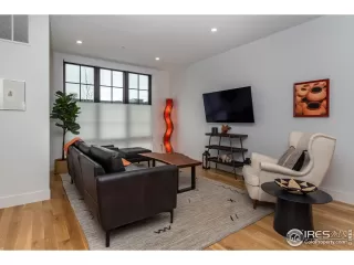 Photo #6: 936251 Listing