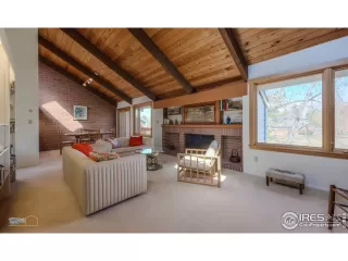 Photo #5: 936311 Listing