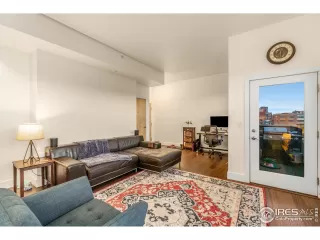 Photo #5: 936360 Listing