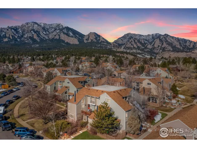 MLS: 936366 Condo For Sale