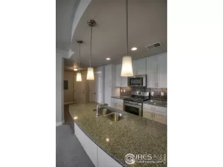 Photo #4: 936395 Listing