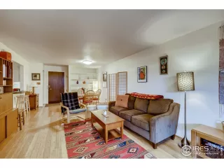 Photo #2: 936397 Listing