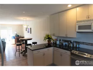 Photo #6: 936517 Listing