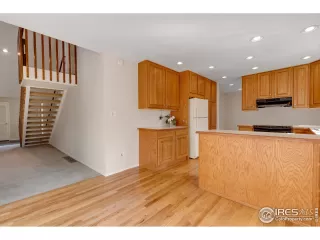 Photo #5: 936519 Listing