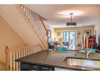 Photo #5: 936548 Listing