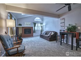 Photo #5: 936649 Listing