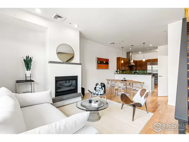 MLS: 936682 Condo For Sale