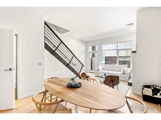 Photo #4: 936682 Listing