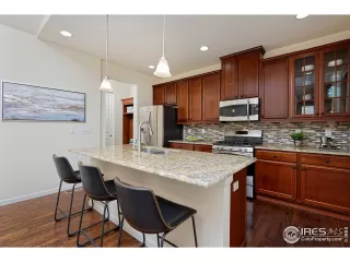 Photo #4: 936683 Listing