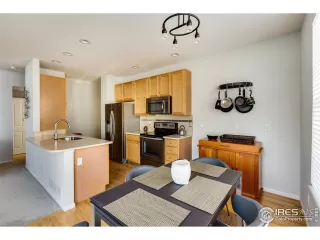 Photo #6: 936699 Listing