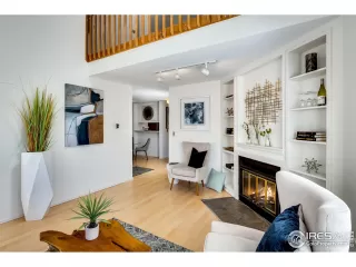 Photo #5: 936730 Listing