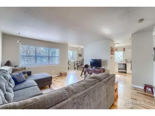 Photo #2: 936786 Listing