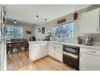 Photo #4: 936786 Listing