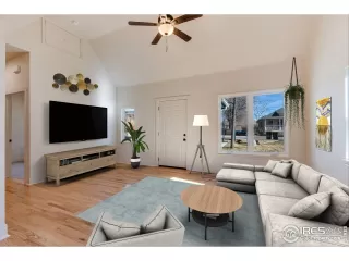 Photo #6: 936793 Listing