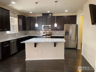 Photo #5: 936803 Listing