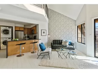 Photo #1: 936815 Listing