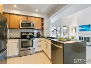 Photo #2: 936815 Listing