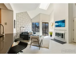 Photo #4: 936815 Listing