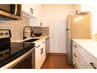 Photo #2: 936836 Listing