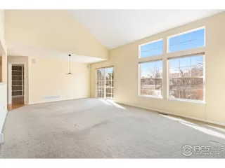 Photo #3: 936881 Listing