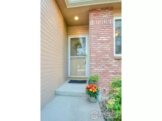 Photo #5: 936889 Listing