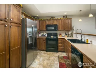 Photo #5: 936951 Listing