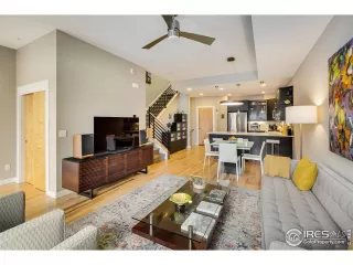 Photo #2: 936982 Listing