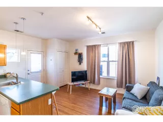 Photo #4: 936997 Listing