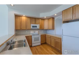 Photo #6: 937033 Listing