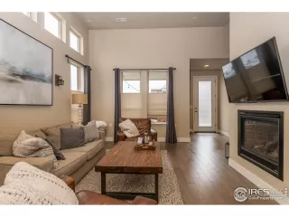 Photo #2: 937034 Listing