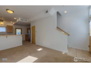 Photo #4: 937146 Listing