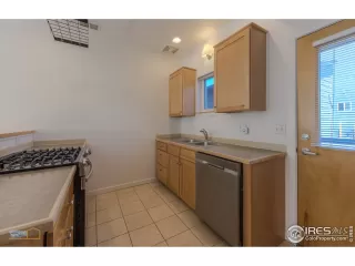 Photo #6: 937146 Listing