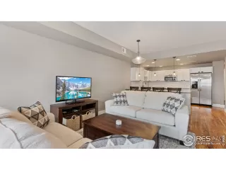 Photo #5: 937152 Listing