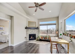 Photo #5: 937158 Listing