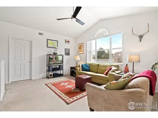 Photo #2: 937203 Listing