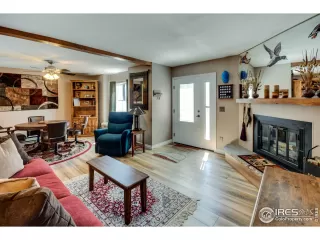 Photo #4: 937231 Listing