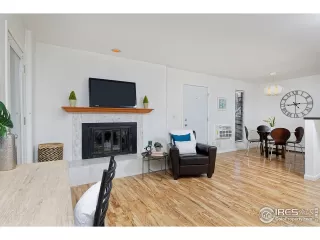 Photo #4: 937327 Listing