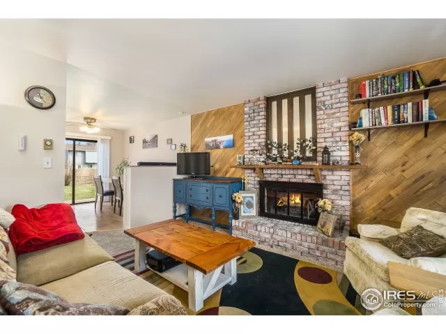 MLS: 937338 Condo For Sale