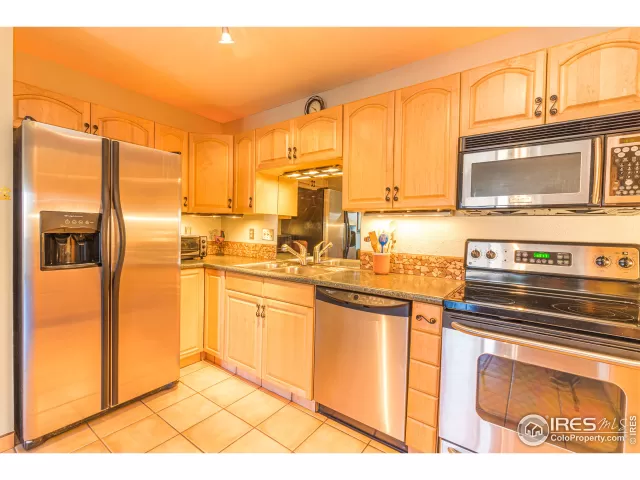 MLS: 937435 Condo For Sale