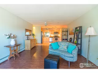 Photo #4: 937435 Listing