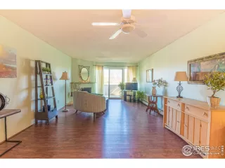 Photo #5: 937435 Listing