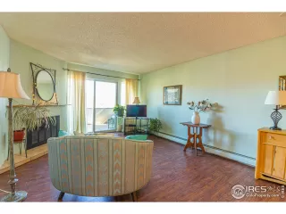 Photo #6: 937435 Listing