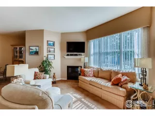 Photo #5: 937447 Listing