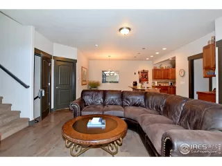 Photo #4: 937464 Listing