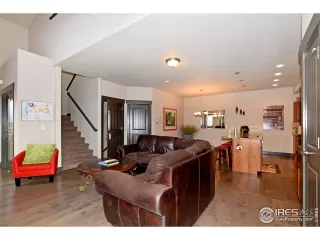 Photo #5: 937464 Listing