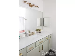 Photo #5: 937506 Listing