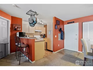 Photo #6: 937617 Listing 