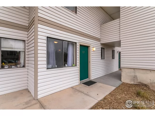 MLS: 937671 Condo For Sale